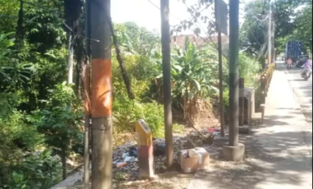 Spanduk Larangan Buang Sampah Dicopot OTK, Kades Wongsorejo Siap Pasang CCTV dan Viralkan Pelaku