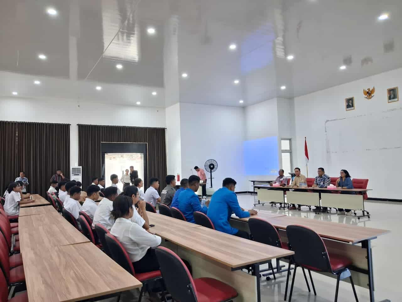 Mahasiswa Desak Transparansi, LLDIKTI XV Buka Fakta di Balik Polemik Kampus Stikes Nusantara
