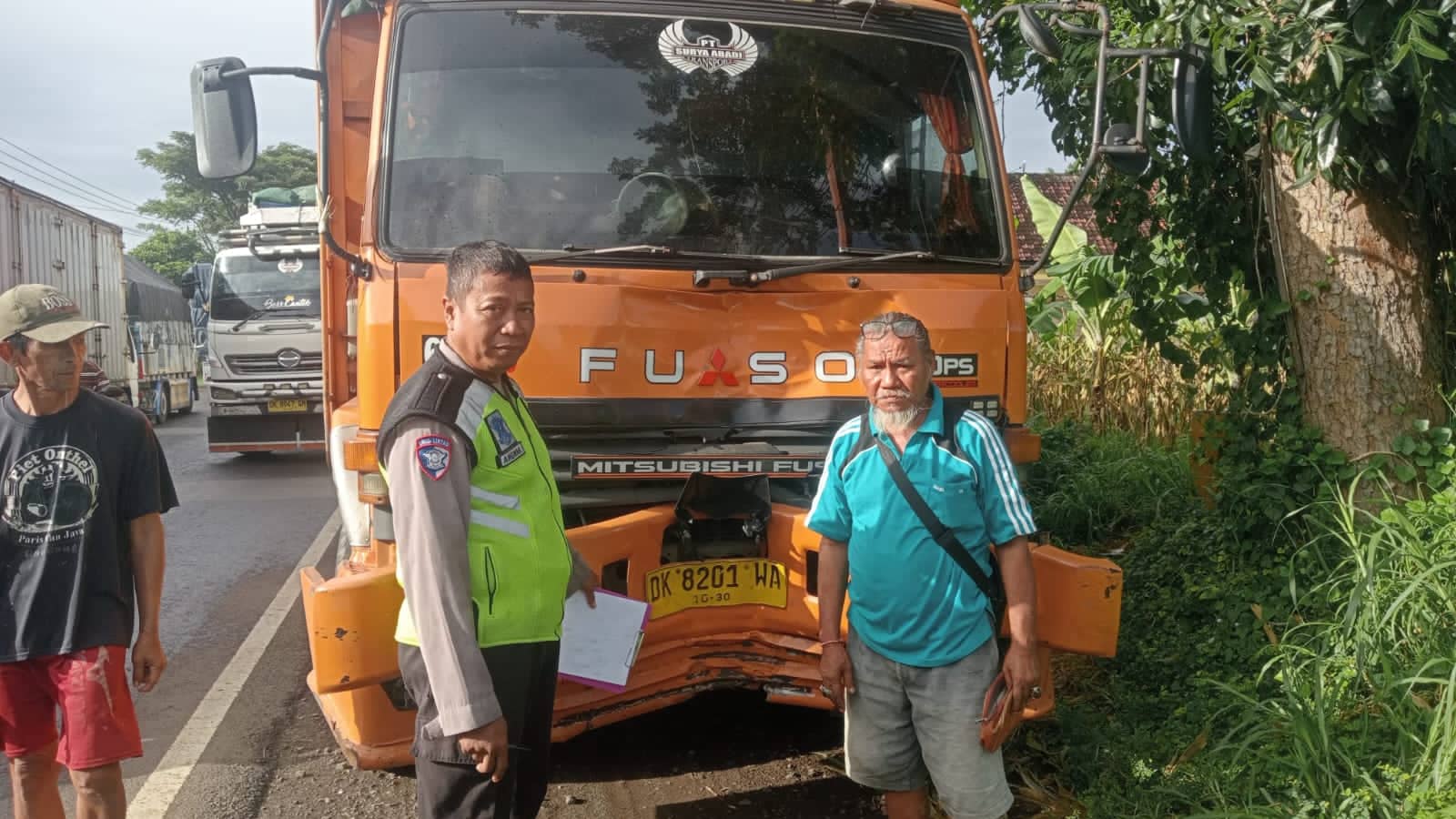 Kecelakaan Maut di Perbatasan Alasbuluh–Bengkak, Pemuda 21 Tahun Tewas di Tempat