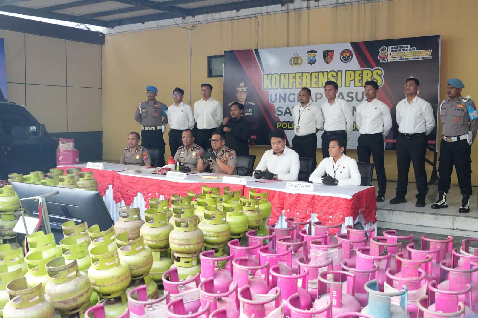 Polresta Sidoarjo Ungkap Sindikat Elpiji Oplosan di Rumah Kontrakan

