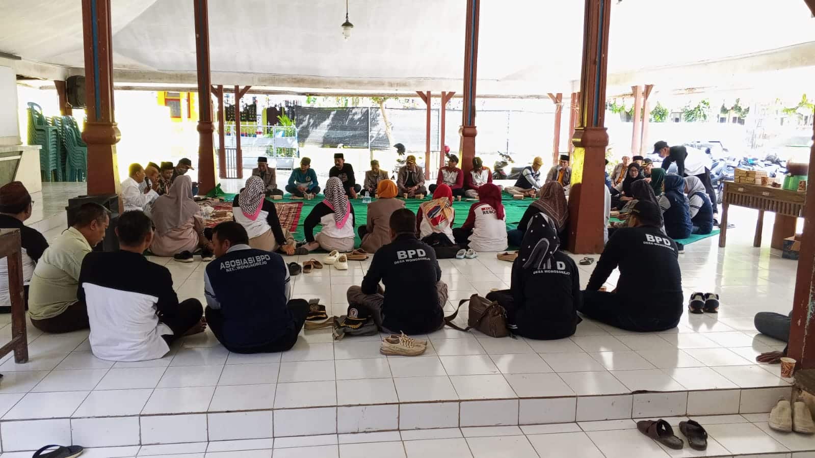 Camat Wongsorejo Dorong BPD Profesional dan Taat Regulasi, Asosiasi BPD Gelar Pertemuan Rutin di Sumber Kencono