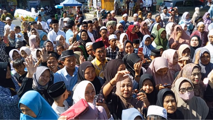 Tangis Haru Iringi Pemberangkatan 30 Jamaah Haji Mandiri MWCNU Wongsorejo ke Tanah Suci