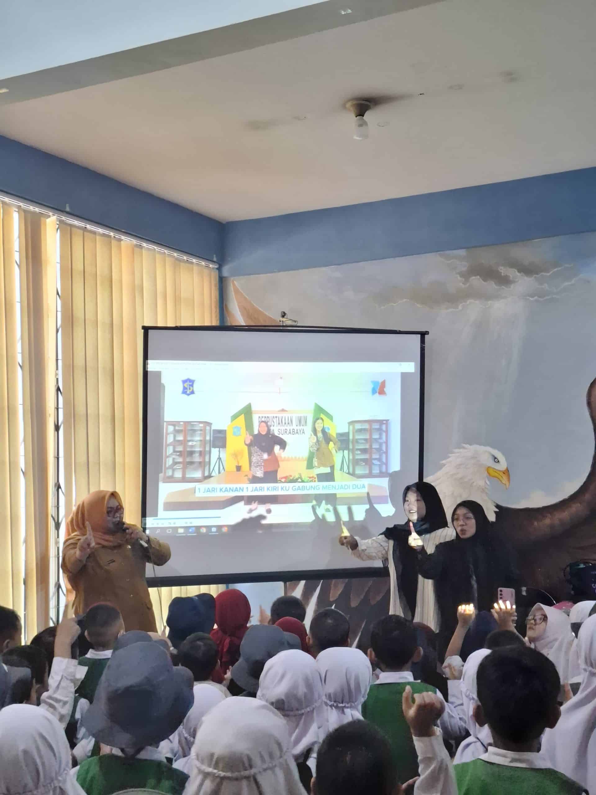 Era Digital Perpustakaan Rungkut Tetap Diminati