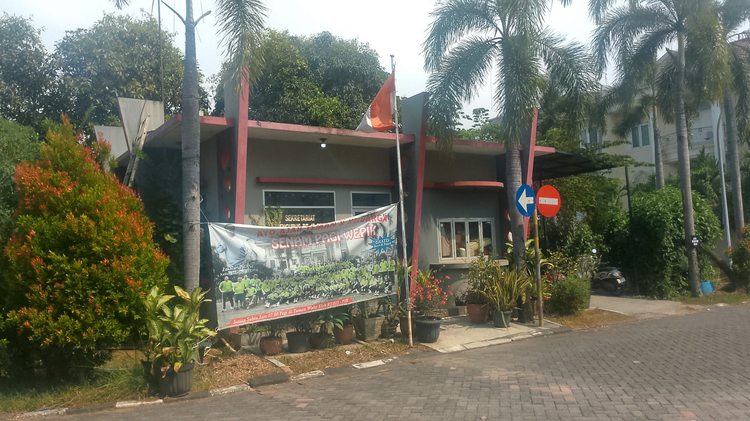 Warga RW 06 PIK Mandara Permai Protes Ke DPRD DKI Tentang Sampah