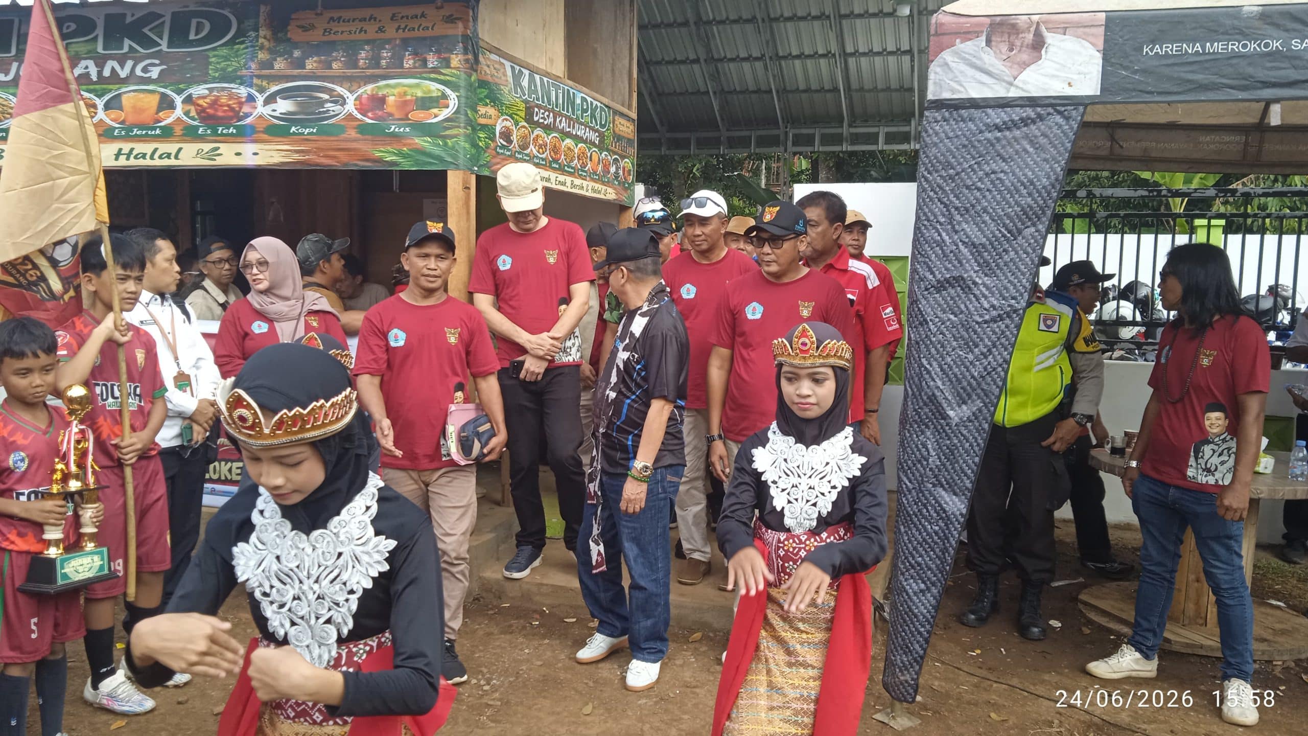 Wakil Bupati Brebes Wurja Resmi Buka Turnamen Sepak Bola di Lapangan Pejaten, Kalijurang, Tonjong