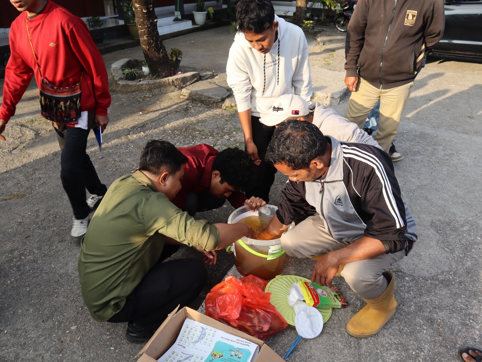 PKM Prodi Manajemen FEB Undana Cetak Sociopreneur Muda, Pemuda Kampung Baru Siap Bangun Ekonomi Lokal