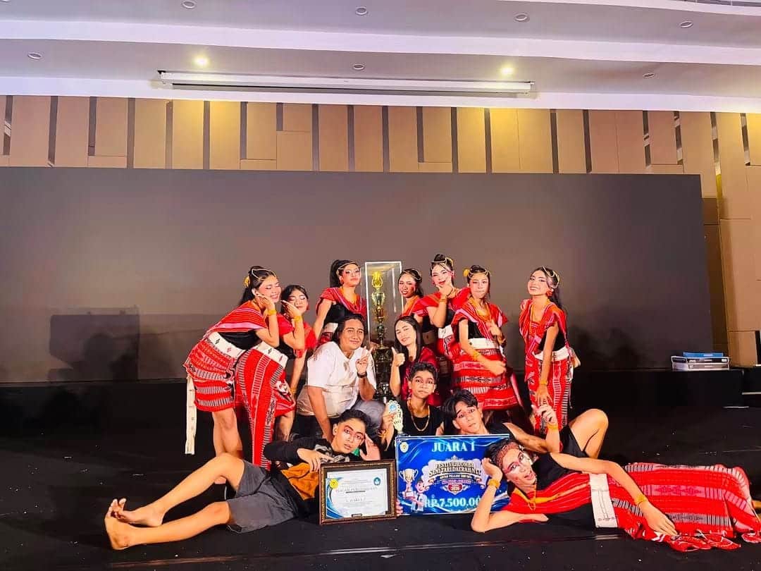 SMP Kristen Mercusuar Kupang Buktikan Komitmen Pembinaan Talenta, Sukses Raih Juara Umum