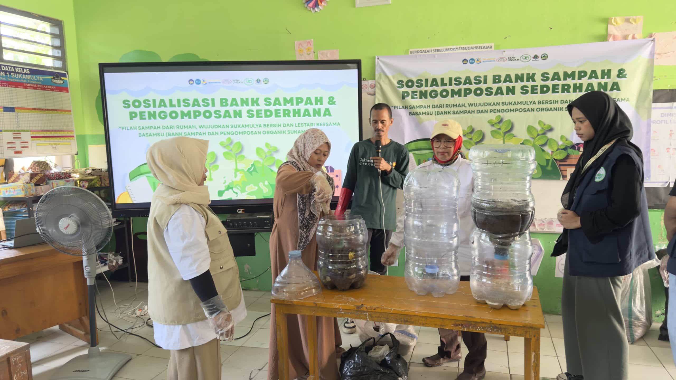 Mahasiswa KKN UNSIKA Desa Sukamulya Laksanakan Program BASAMSU untuk Mendorong Pengelolaan Sampah Berkelanjutan