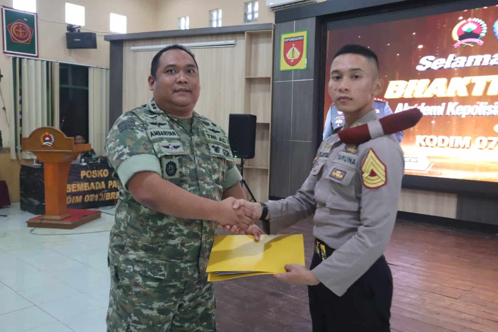 Dandim 0713/Brebes Terima Taruna-Taruni Akpol, Siap Dukung Bhakti Taruna Di Sekolah Rakyat Kabupaten Brebes
