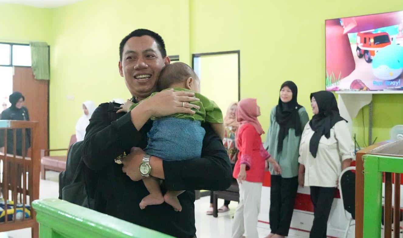 Serdik Sespimmen Polri Dikreg ke-67 Wujudkan Kepedulian untuk Anak Asuhan Dinsos Sidoarjo
