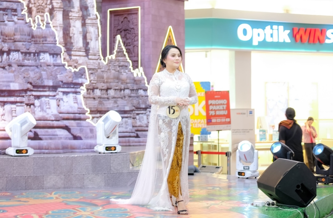 Dalam Menyambut Ulang Tahun RI Ke-81 Acha Christie Gracelia Berhasil Raih Juara 1 Puteri Berkebaya 2026