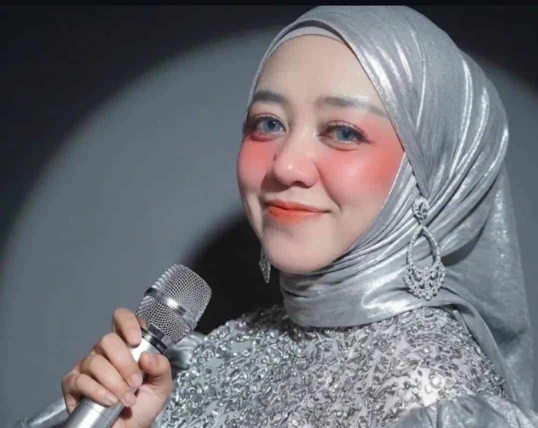 Kisah Comeback Eva Fitriyah: Dari Keluarga, Duka, hingga Kembali ke Dunia Musik