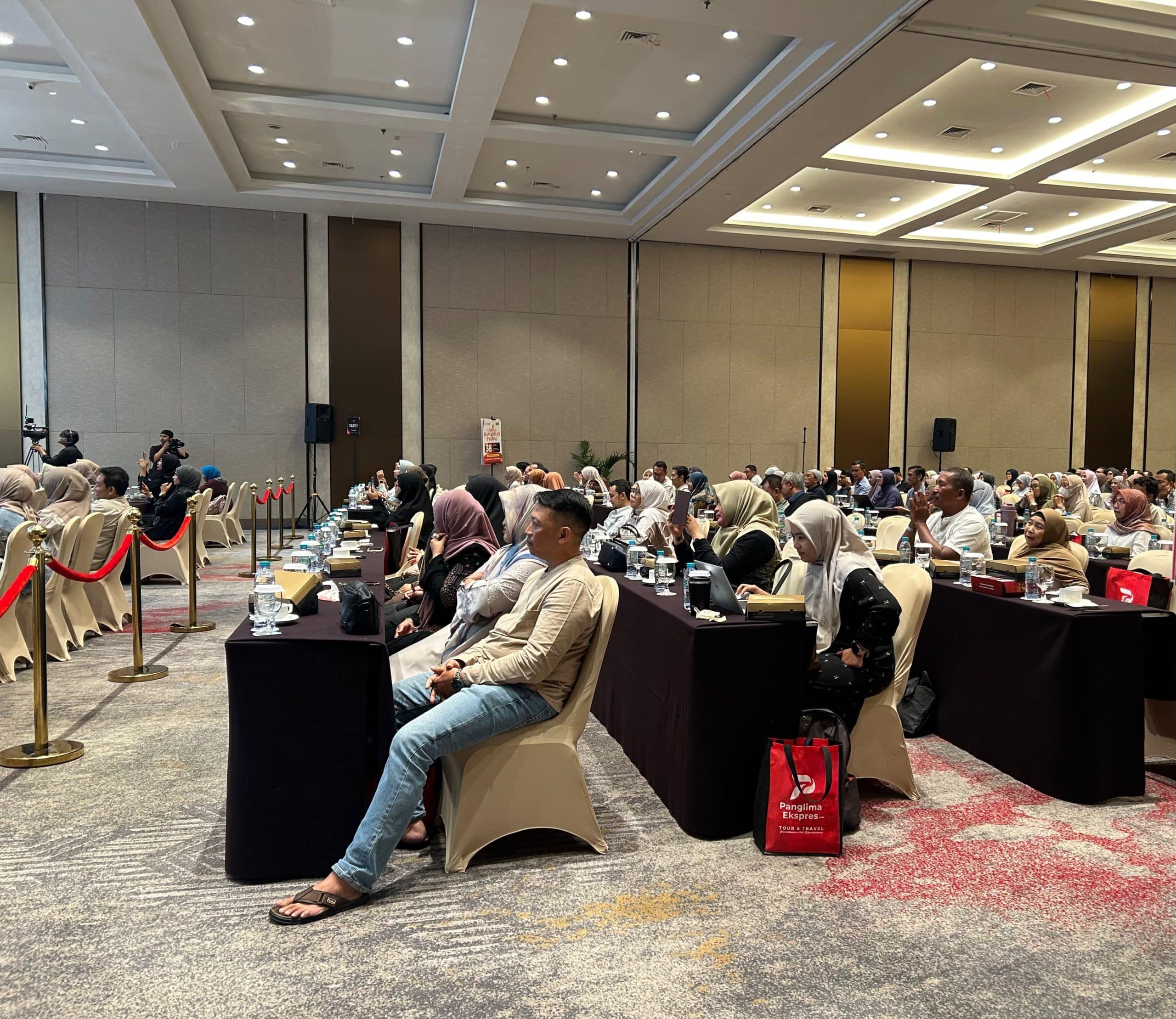 Deep Talk dr Aisah Dahlan di Surabaya Bahas Seni Memahami Soulmate dan Dinamika Keluarga