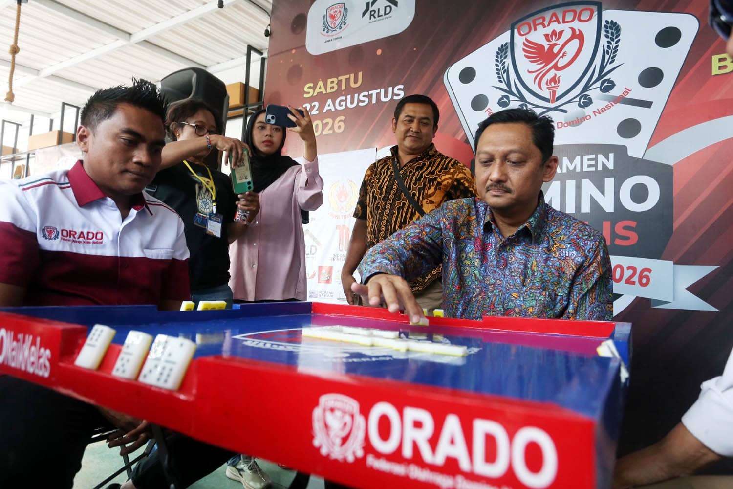 Judul : 64 Jurnalis Adu Strategi di Turnamen Domino Kemerdekaan