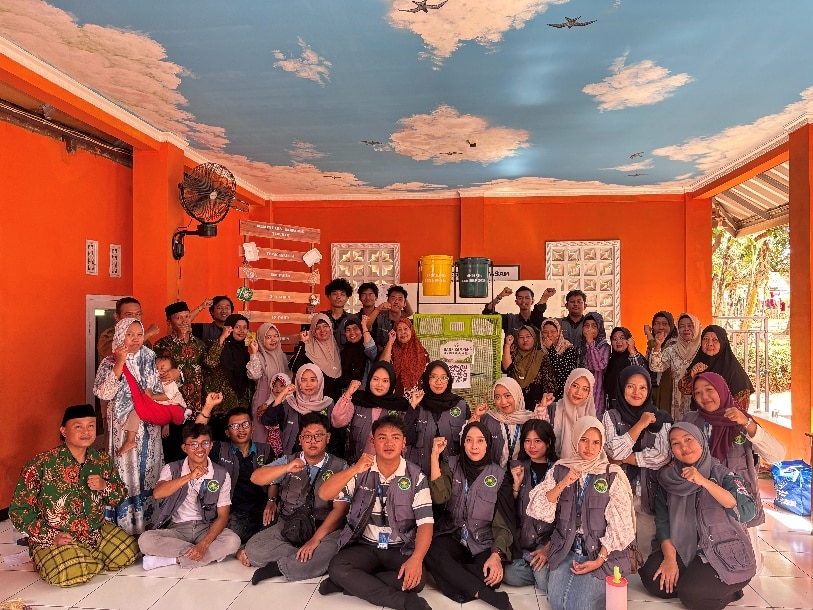 Sekretaris Desa Tegalsari Apresiasi Program KKN UBP Karawang, Beri Dampak Positif bagi Masyarakat