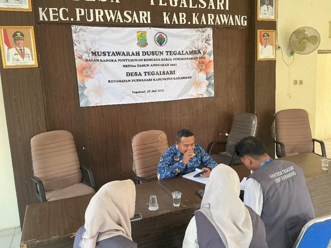 Sekretaris Desa Tegalsari Apresiasi Program KKN UBP Karawang, Beri Dampak Positif bagi Masyarakat