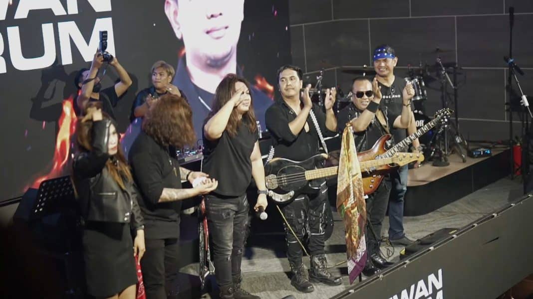 10 Lagu Andalan Jadi Bekal My One Band Menjelajah Borneo