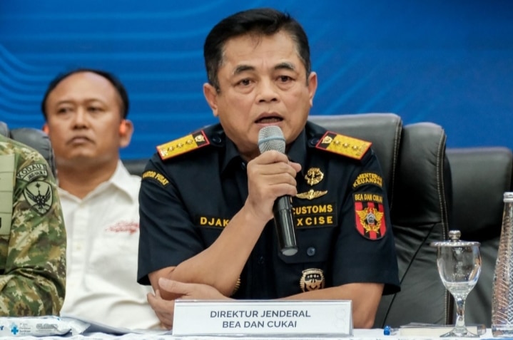 KAKI Jatim: Gebrak Rokok Ilegal hingga Penyelundupan, Kinerja Dirjen Bea Cukai Layak Diapresiasi Presiden