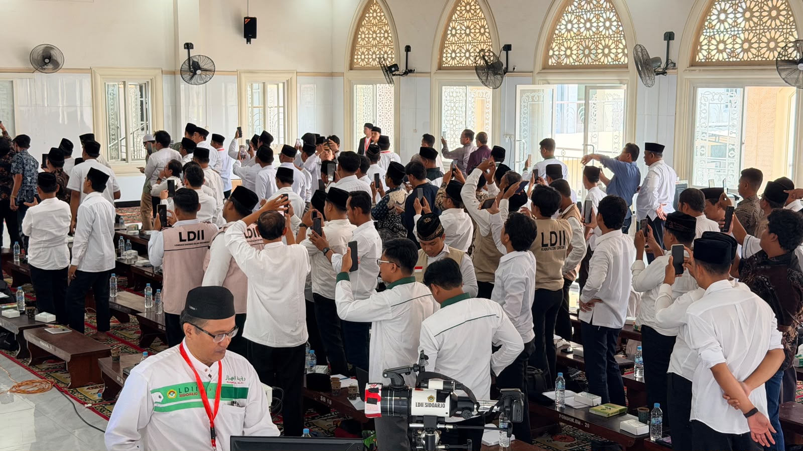 Tingkatkan Keterampilan Pengamat Hilal, LDII Jawa Timur Latih 100 Peserta di Gresik