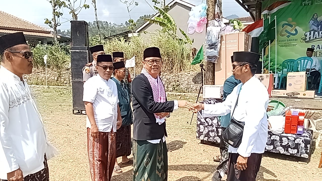 Peringatan Hari santri Nasional Yang Diselenggarakan Di Desa Wanatirta Berlangsung Meriah