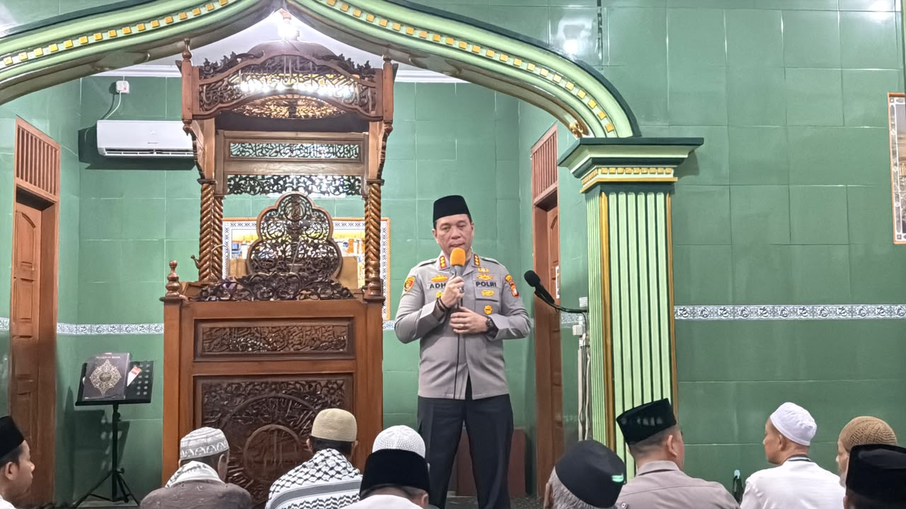 Kapolres Metro Jakarta Utara Gelar Subuh Keliling, Ajak Masyarakat Jaga Kamtibmas dan Manfaatkan Layanan Pengaduan
