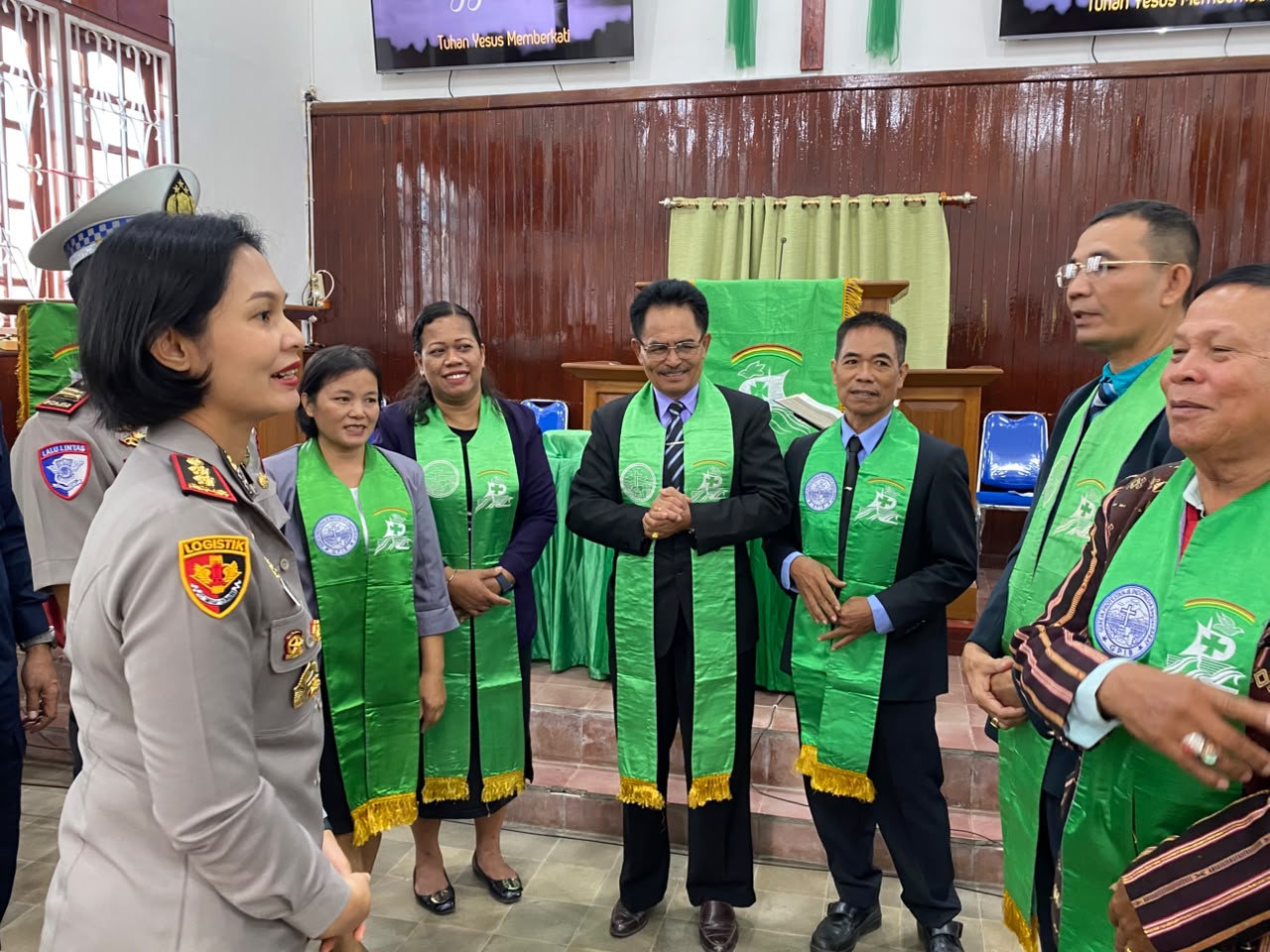 Kapolres Bangka Barat Gelar Minggu Kasih di GPIB Mentok, Perkuat Kedekatan Polisi dan Masyarakat