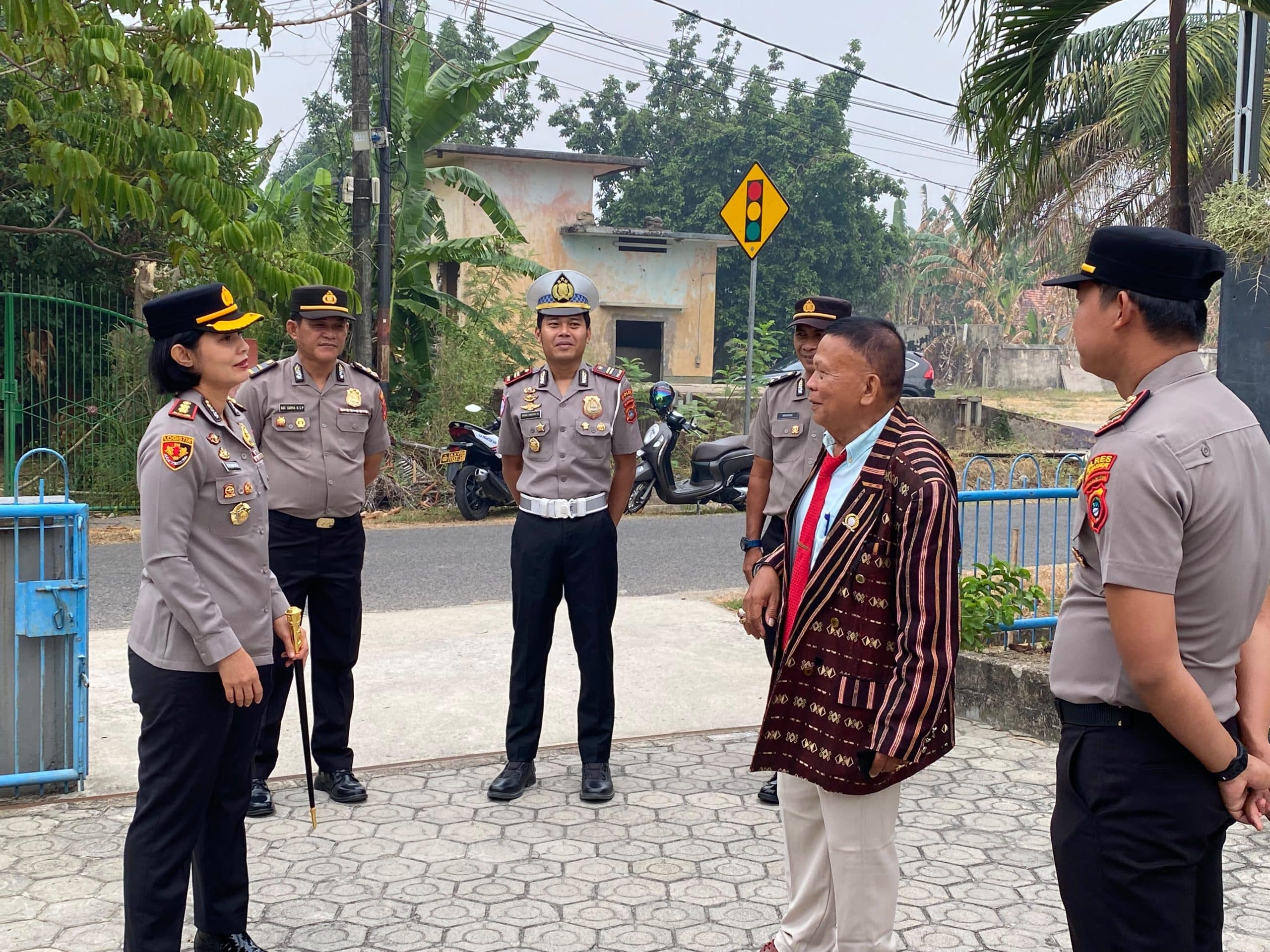 Warga Apresiasi Kapolres Bangka Barat Hadir di Gereja, Sebut Polisi Bersama Masyarakat Bukan Sekadar Slogan