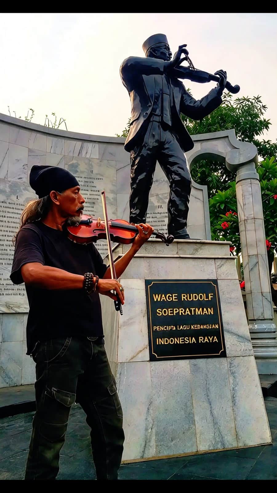 Meruwat Indonesia di Makam WR Soepratman, Ekspresi Keprihatinan atas Kondisi Bangsa
